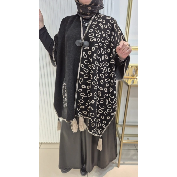 LEOPAR DESEN Püskül Detaylı SİYAH VİZON Triko Panço