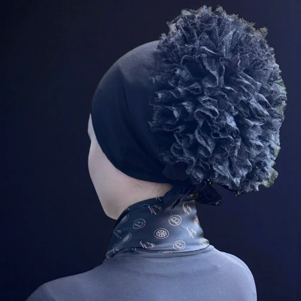 LA BOUTIQUE FIRFIRLI DİKİŞSİZ SİYAH BONE