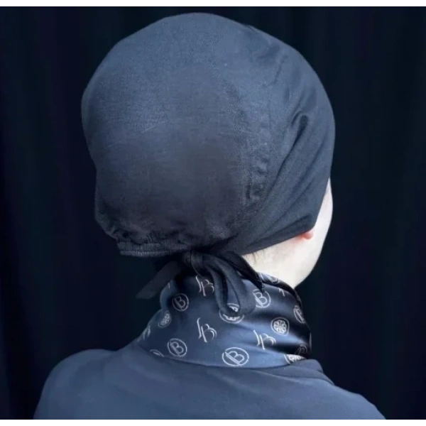 LA BOUTIQUE NORMAL DİKİŞLİ SİYAH BONE