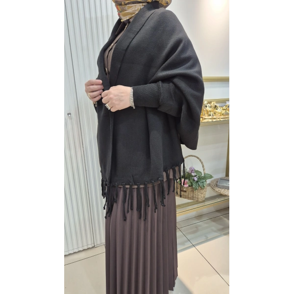 KOLLU TRİKO HIRKA PANÇO SİYAH