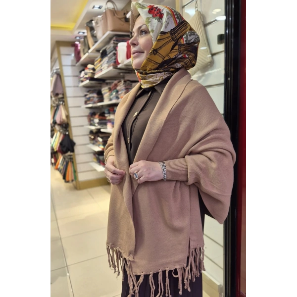 KOLLU TRİKO HIRKA PANÇO TABA