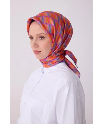 Mercan Çok Renkli Geometrik Desen %100 Twill İpek Eşarp