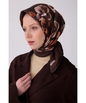 Acı Kahve Çiçek Desen %100 Twill İpek Eşarp