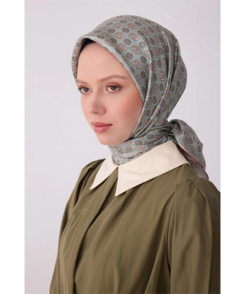 Yeşil Etnik Desen %100 Twill İpek Eşarp