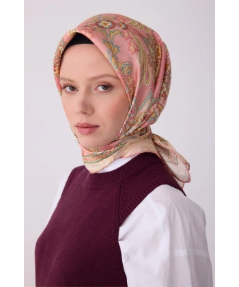 Pembe Etnik Desen %100 Twill İpek Eşarp