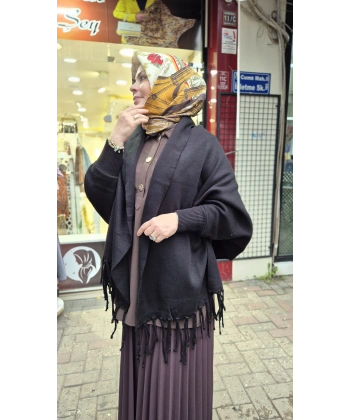 KOLLU TRİKO HIRKA PANÇO SİYAH