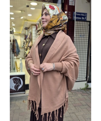 KOLLU TRİKO HIRKA PANÇO TABA
