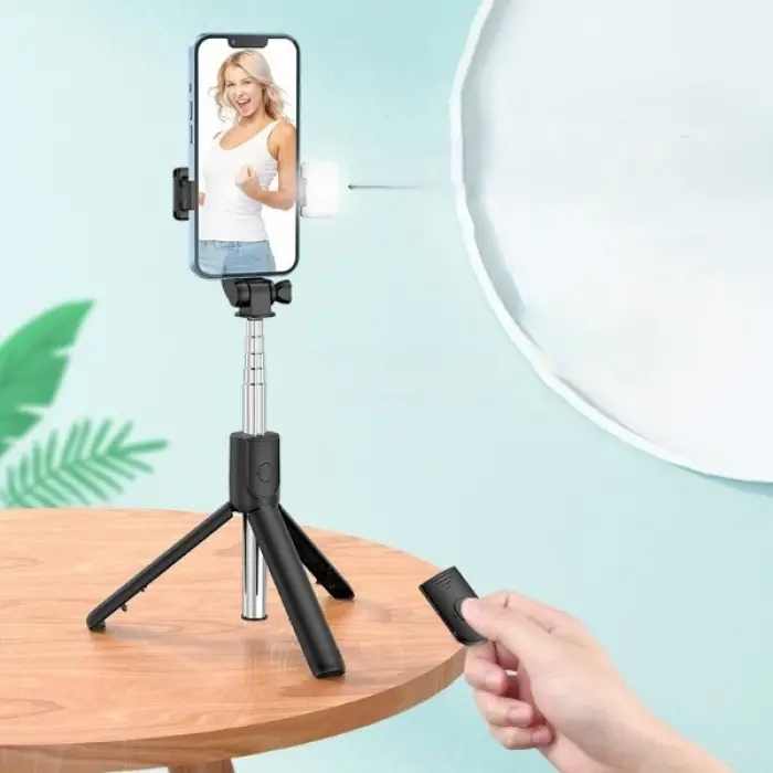 Uzaktan Kumandalı Tripod Özellikli Selfie Çubuğu