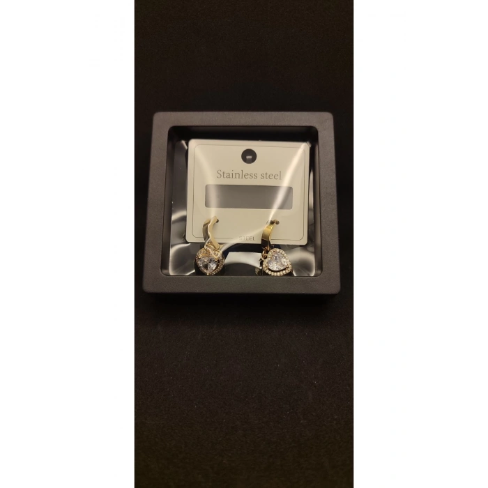 Gold Paslanmaz Çelik Kalp Detaylı Küpe Seti – Şık özel kutu hediye