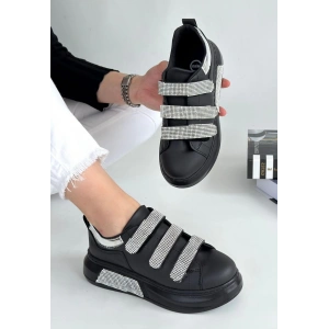 Elika Siyah Cilt Cırt Cırtlı Spor Ayakkabı