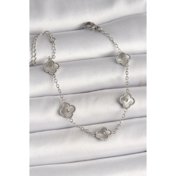 316L Çelik Gümüş Renk İşlemeli Yonca Model Kadın Bileklik - TJ-BB6927