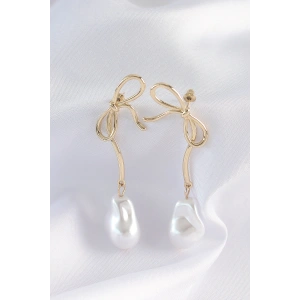 Pirinç Gold Renk Fiyonk Model İnci Taşlı Uzun Küpe - TJ-BKP8923