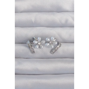 Pirinç Gümüş Renk Zirkon Taşlı Kıvrımlı İnci Çiçek Küpe - TJ-BKP9276