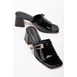 Ziva Siyah Rugan Topuklu Terlik