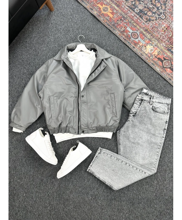 Gri Deri Oversize Bomber Ceket & Füme Kar Yıkama Boyfriend Kot Pantolon Kombin
