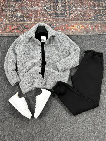 Erkek Gri Peluş Gömlek & Üç İplik Siyah Eşofman Altı Kombini