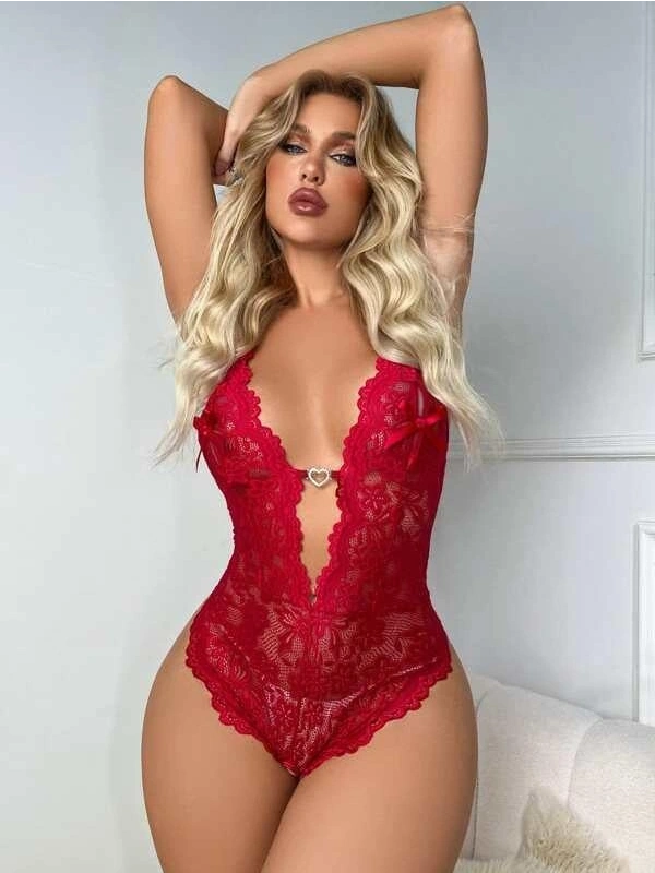 Seraviax Metal Kalp Aksesuarlı Fantezi Dantelli Kırmızı Body