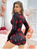 Seraviax Pamuklu Kırmızı Ruj ve Öpücük Desenli Düğmeli Uzun Kol Tulum Pijama