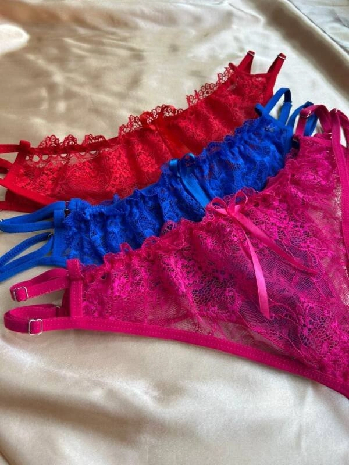 Kadın Kırmızı Dantel Detaylı Zarif Bralet (1Adet)