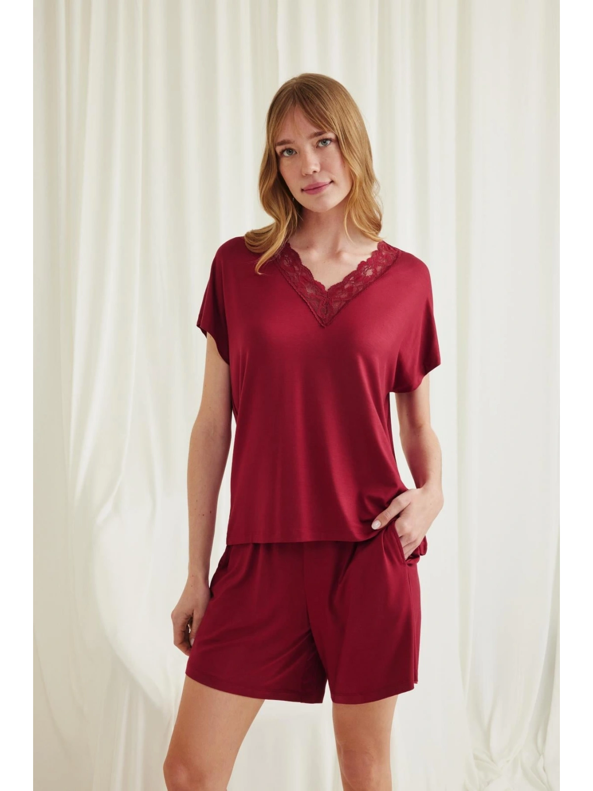 Seraviax Kısa Kollu Dantelli V Yaka Şort Pijama Takımı