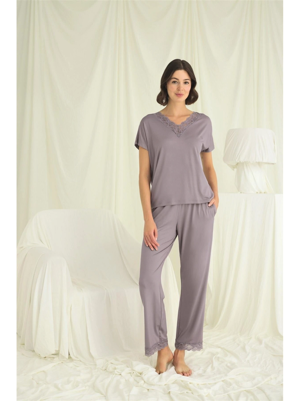 Seraviax Kısa Kollu V Yakalı Dantelli Pijama Takımı