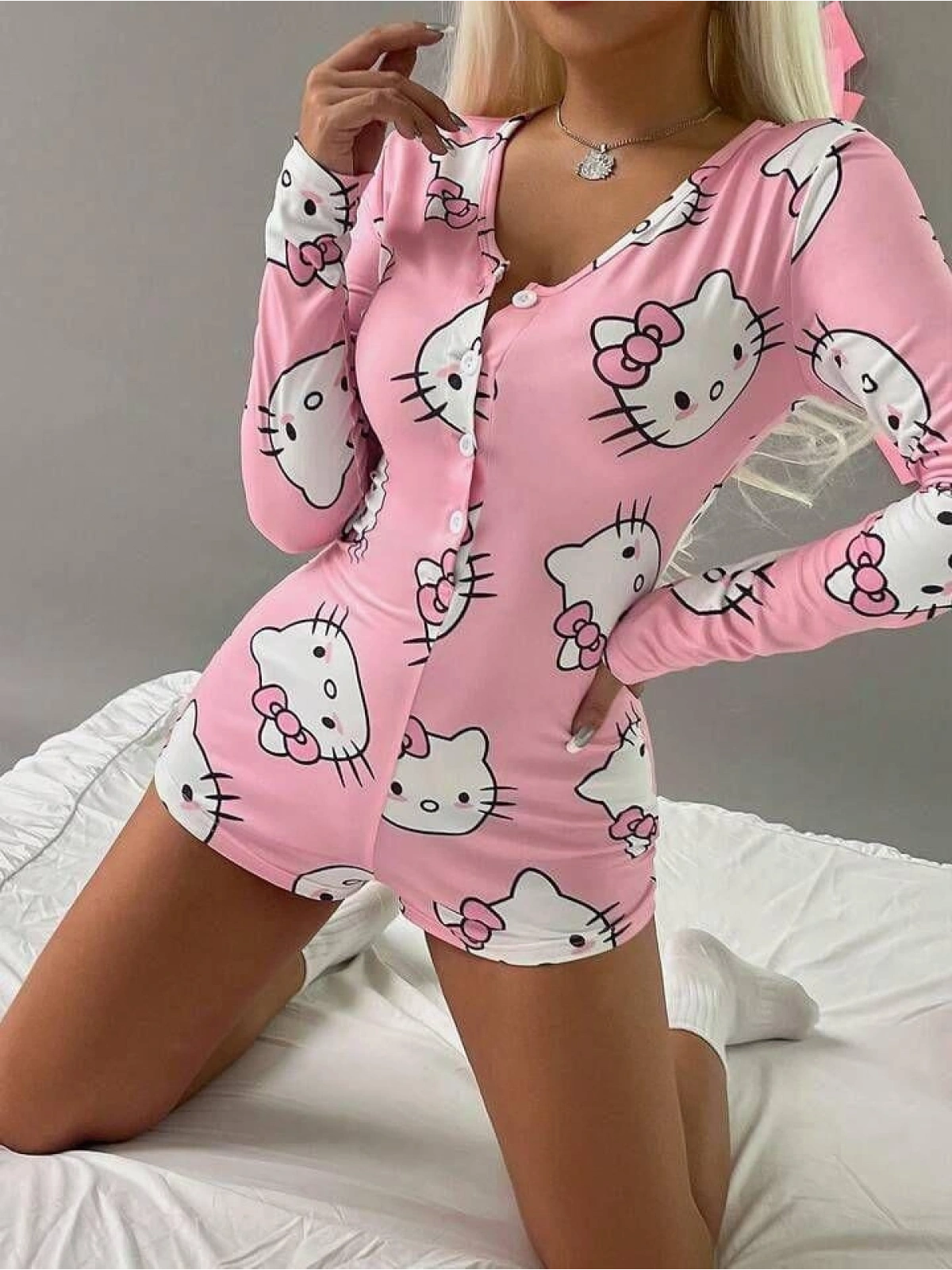 Seraviax Pamuklu Pembe Hello Kitty Desenli Düğmeli Uzun Kol Tulum Pijama