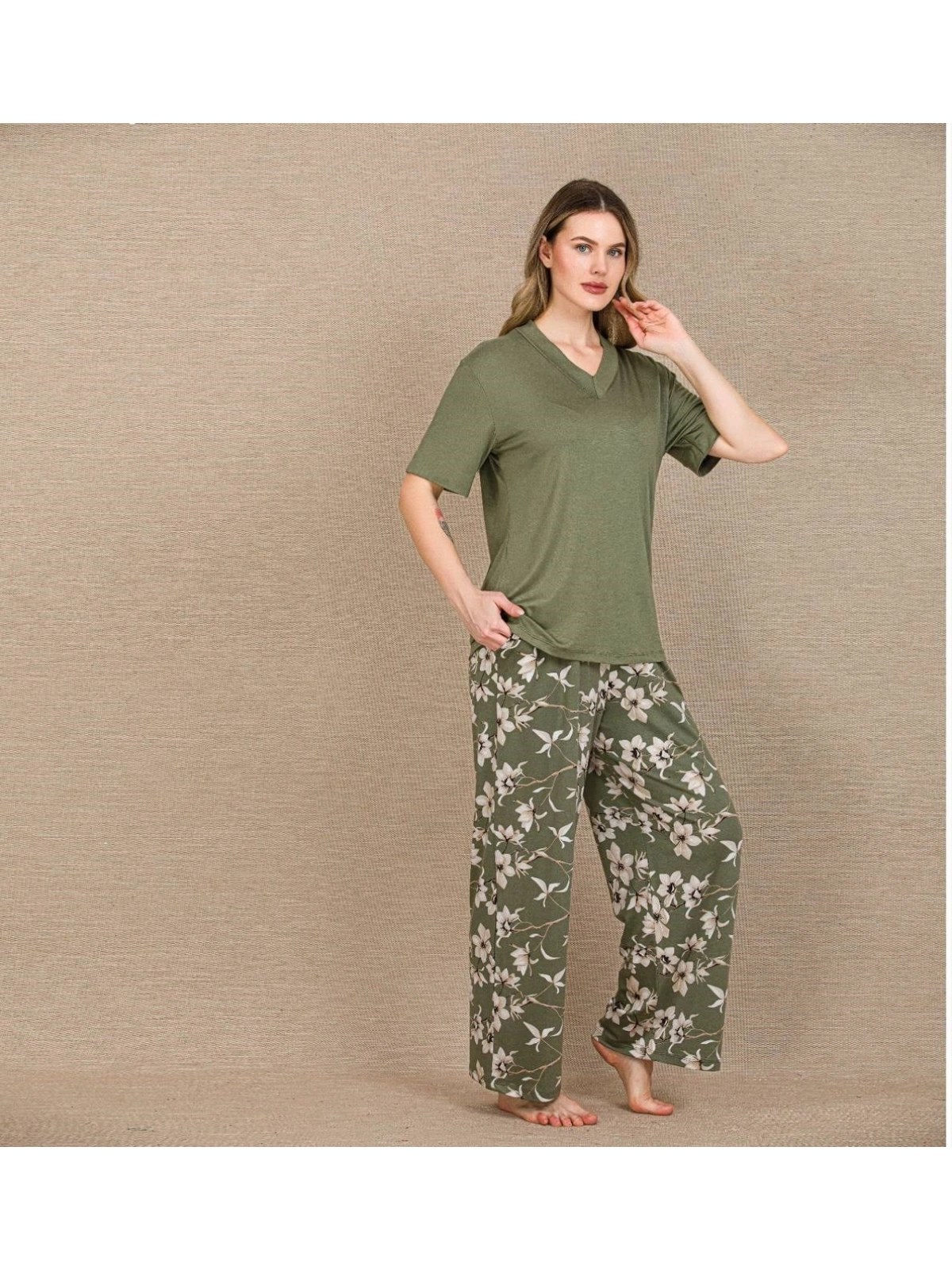 Seraviax Şık Tasarım Çiçek Desenli Yeşil Kısa Kol Viskon Pijama Takımı