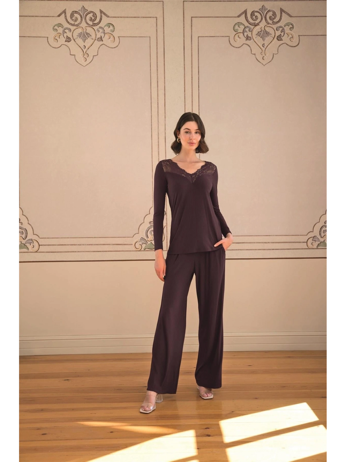 Seraviax Uzun Kollu ve Dantelli Pijama Takımı