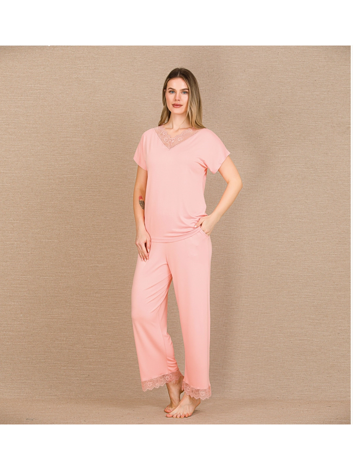 Seraviax Viskon Şık Tasarım Dantel İşlemeli Açık Pembe Kısa Kol Pijama Takımı