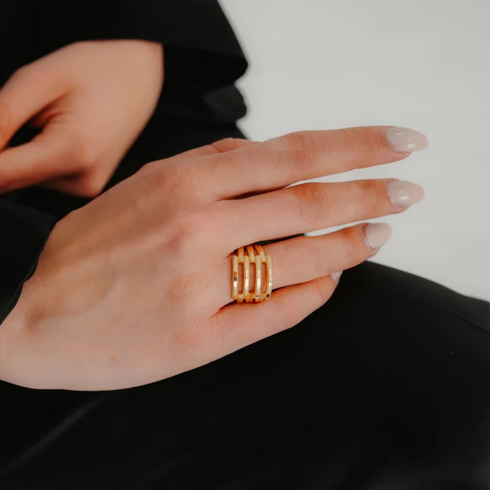 4 Sıralı Ajda Kaburga Altın Yüzük AAYZK0139