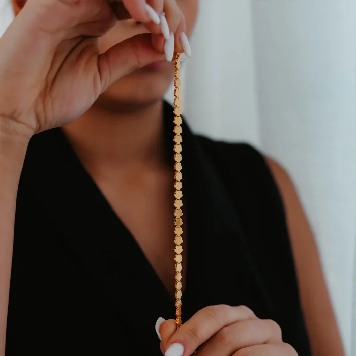 Çiçek Pul Detay Zincir Altın Bileklik AABLK037