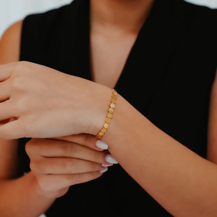 Çiçek Pul Detay Zincir Altın Bileklik AABLK037