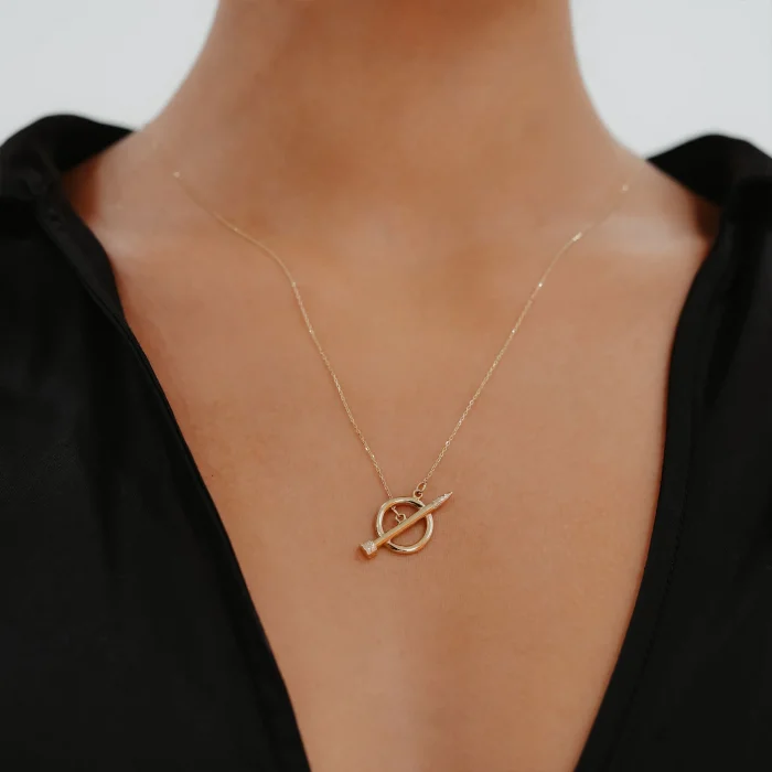 Çivi Model Altın Kolye AAKLY079