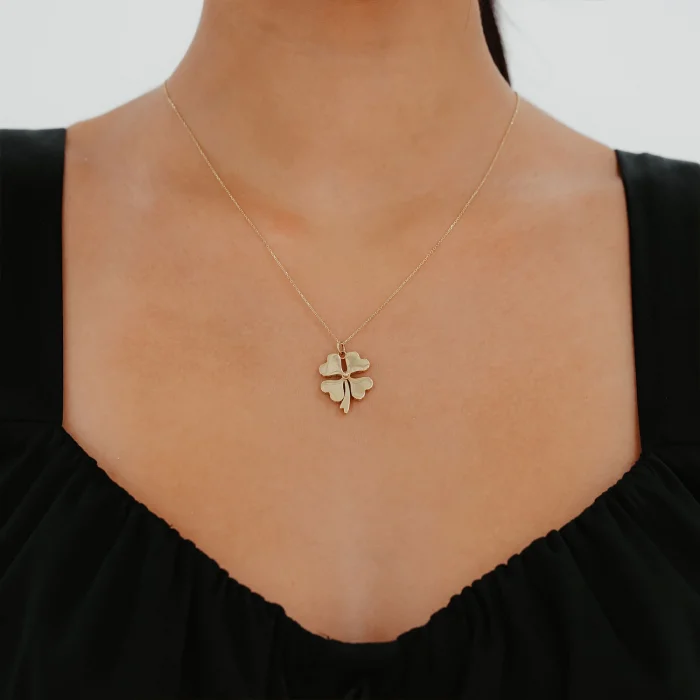 Dorika Detay Yonca Altın Kolye AAKLY068