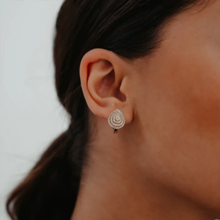 Ful Taş Su Damlası Altın Küpe AAKPE021