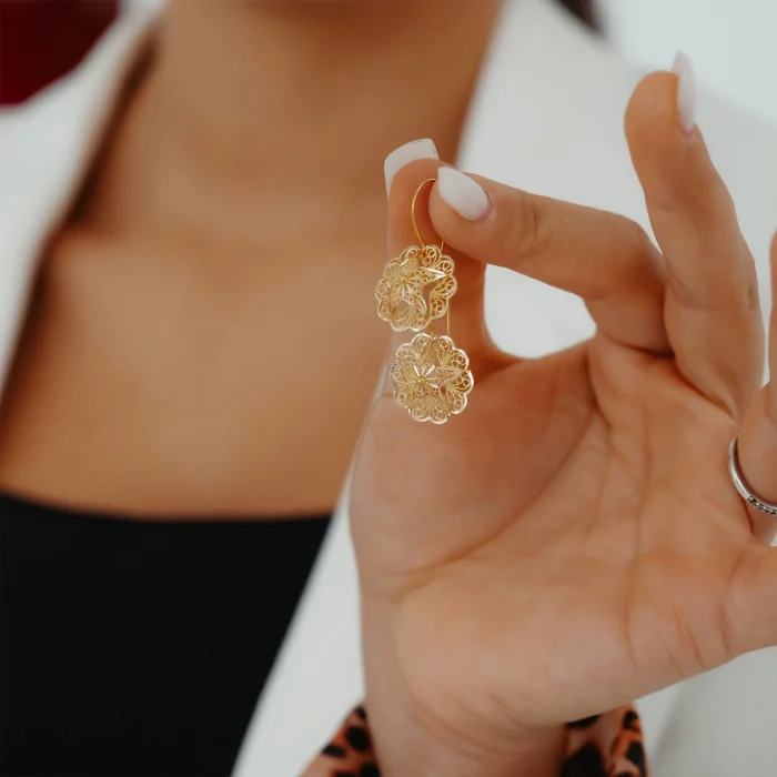 Gül Motifli Telkari 3 Altın Küpe AAKPE005