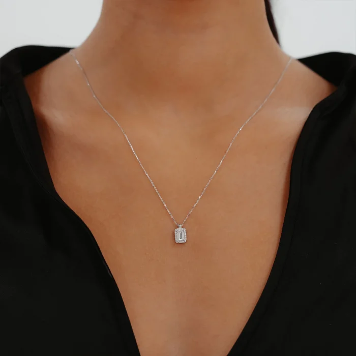 Gümüş Renk Baget Altın Kolye AAKLY024