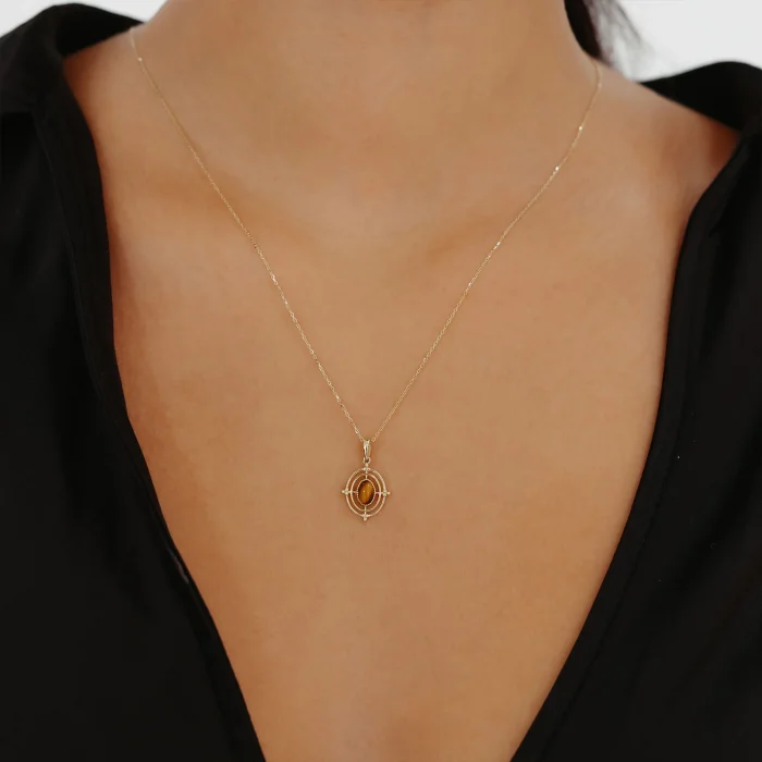 Kahve Mineli İç İçe Halka Detay Altın Kolye AAKLY017