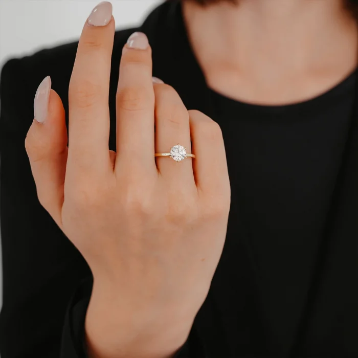 Klasik Oval Model Tektaş Altın Yüzük AAYZK0100