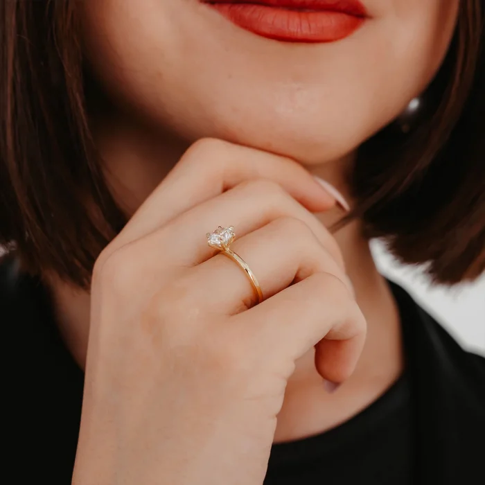 Klasik Oval Model Tektaş Altın Yüzük AAYZK0100