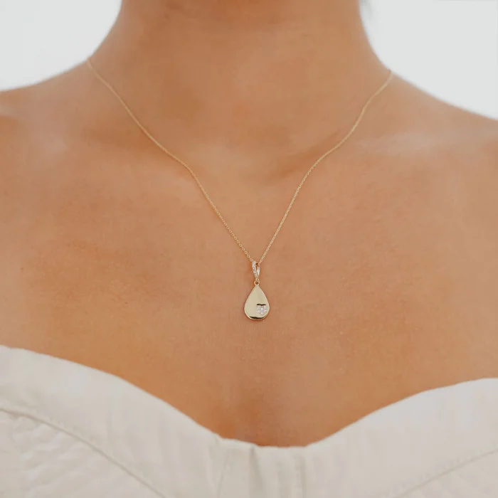 Mini Taş Detay Su Damla Altın Kolye AAKLY027