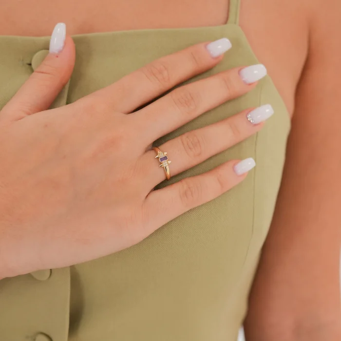 Mor Taşlı Baget Altın Yüzük AAYZK0178