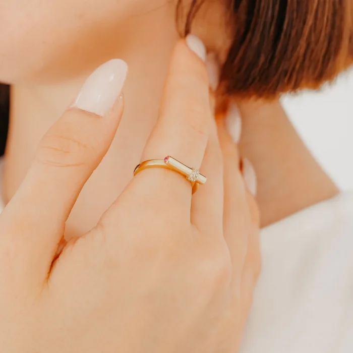 Pembe Mineli Altın Tasarım Yüzük AAYZK080