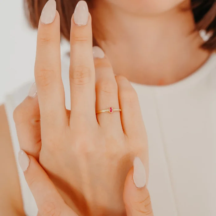 Pembe Baget Taşlı Altın Yüzük AAYZK04