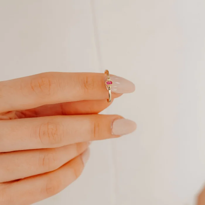 Pembe Baget Taşlı Altın Yüzük AAYZK04