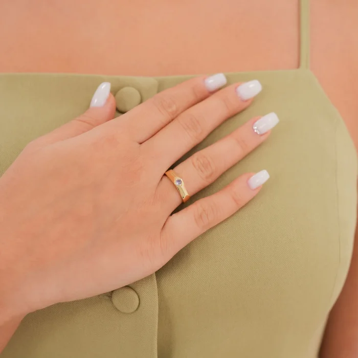 Prizma Taşlı Altın Yüzük AAYZK0199