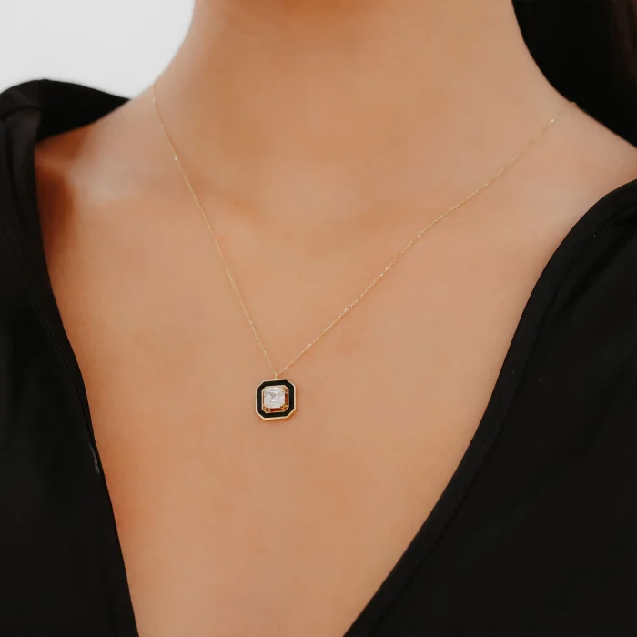 Siyah Mineli Baget Altın Kolye AAKLY0121