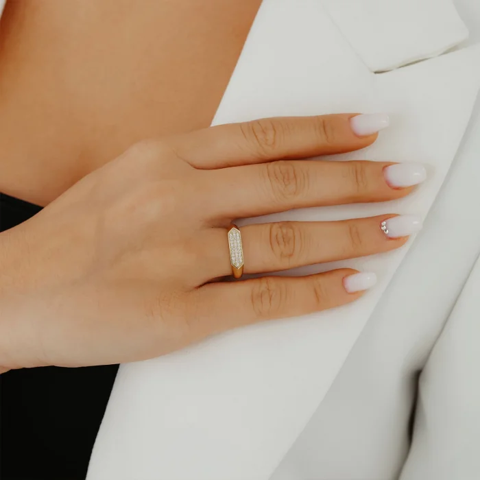 Taşlı Geometrik Şövalye Model Altın Yüzük AAYZK0222