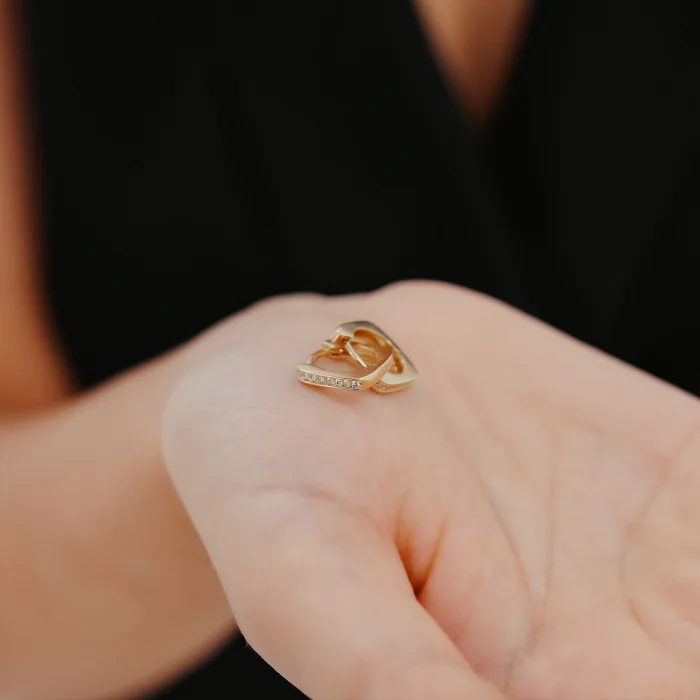 Taşlı Kare Altın Küpe AAKPE012