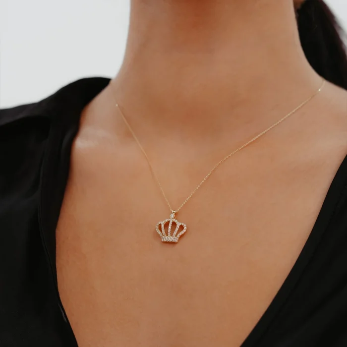 Taşlı Kral Tacı Altın Kolye AAKLY083